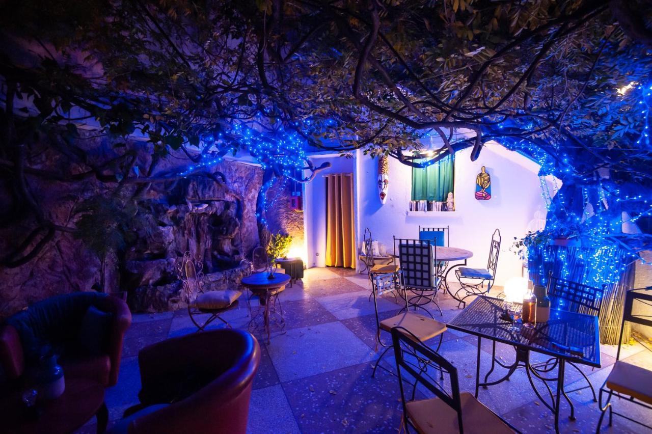 Hôtel L'Atmosphère Sanary-sur-Mer Exterior foto